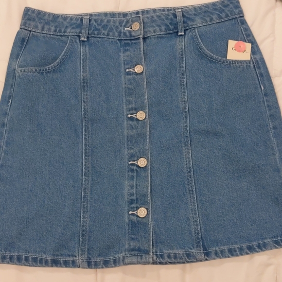 Button down denim skirt - Picture 1 of 1